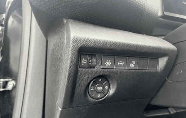 citroen-c4-bluehdi-130ch-s-s-shine-eat8 - 932504713