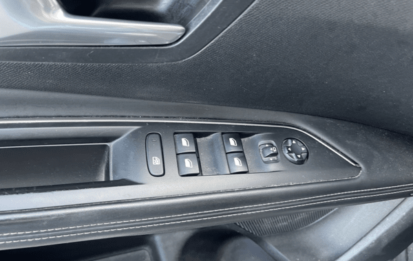 peugeot-3008-1-6-bluehdi-120ch-allure-s-s - 933004713