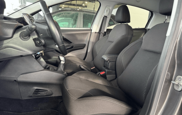 peugeot-208-1-2-puretech-82ch-e6-2-evap-allure-5p - 933344713