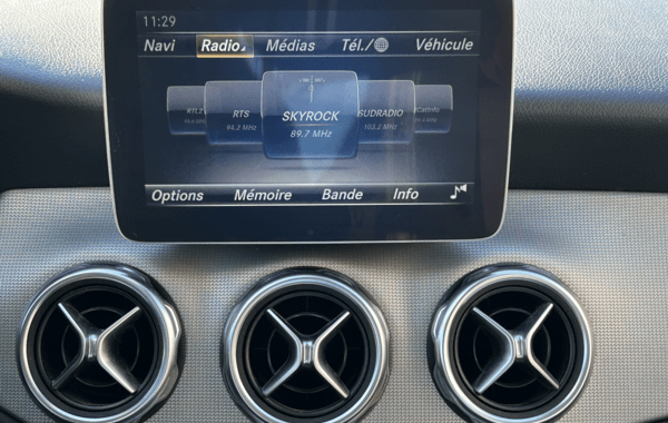 mercedes-gla-200-d-sensation-7g-dct - 933404713