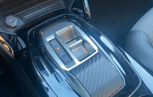 peugeot-2008-1-2-puretech-130ch-s-s-allure-pack-eat8 - 933664713