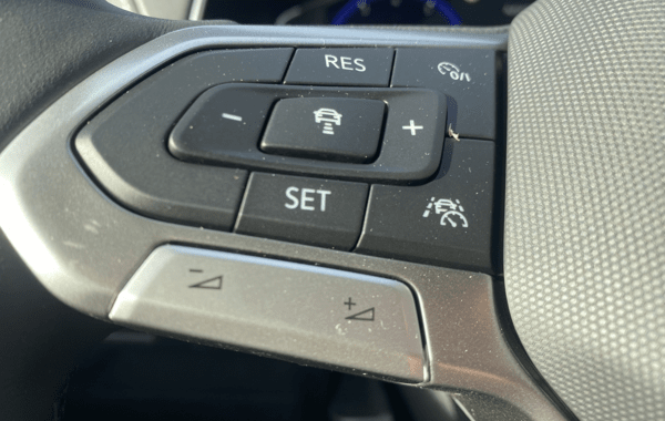 volkswagen-t-cross-1-0-tsi-116ch-r-line-dsg7 - 933684713