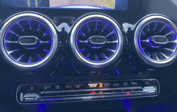 mercedes-gla-200-d-150ch-amg-line-8g-dct - 934364713