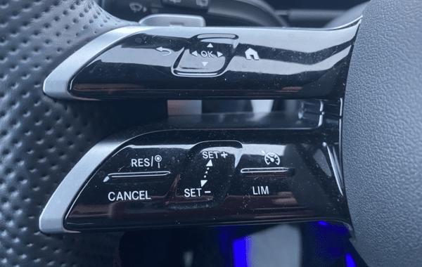 mercedes-gla-200-d-150ch-amg-line-8g-dct - 934364713