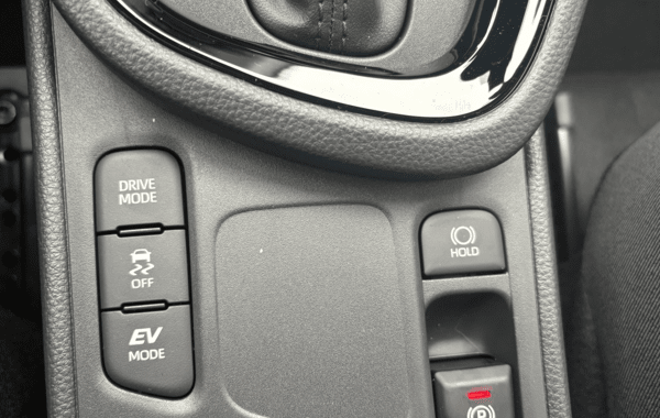 toyota-yaris-cross-130h-design-my25 - 934494713