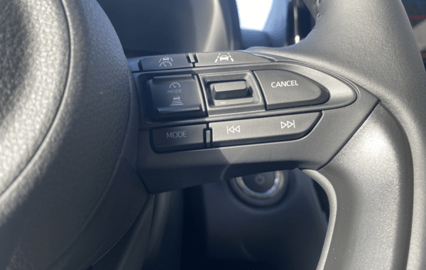 toyota-yaris-cross-130h-design-my25 - 934534713