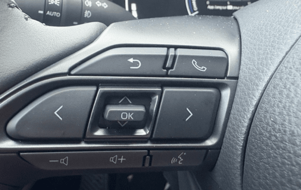 toyota-yaris-cross-130h-design-my25 - 934584713