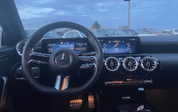 mercedes-classe-a-200-163ch-amg-line-7g-dct - 935344713