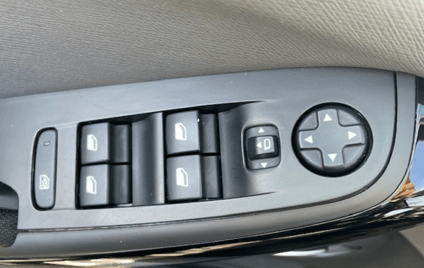 citroen-c4-spacetourer-puretech-130ch-s-s-feel-e6-d-temp - 935404713