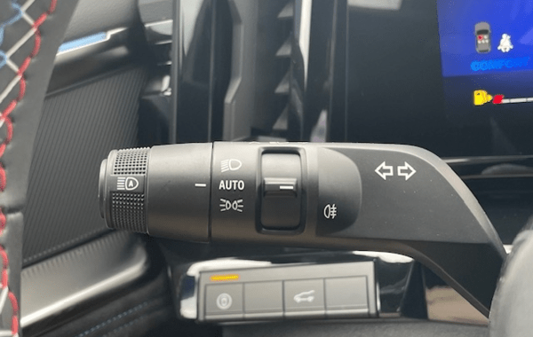 renault-austral-1-2-e-tech-full-hybrid-200ch-esprit-alpine-26 - 935834713