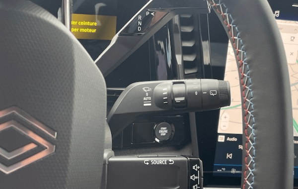 renault-austral-1-2-e-tech-full-hybrid-200ch-esprit-alpine-26 - 935834713