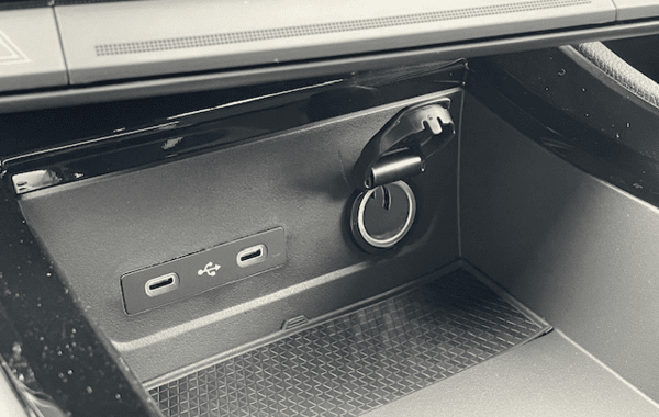 renault-austral-1-2-e-tech-full-hybrid-200ch-esprit-alpine-26 - 935834713