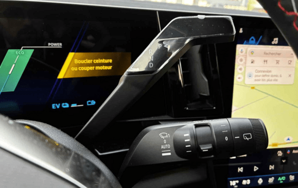 renault-austral-1-2-e-tech-full-hybrid-200ch-esprit-alpine-26 - 936014713