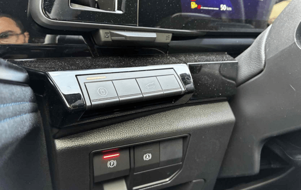 renault-austral-1-2-e-tech-full-hybrid-200ch-esprit-alpine-26 - 936014713