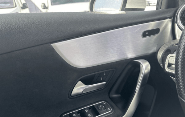 mercedes-classe-a-w177-200-163ch-amg-line-7g-dct - 936554713