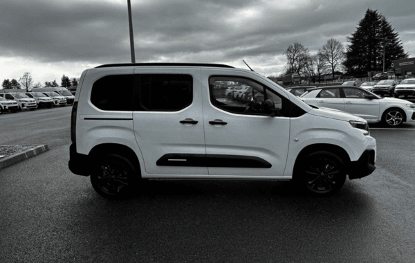 citroen-berlingo-taille-m-1-5-bluehdi-130ch-s-s-max-eat8-5-places - 936624713