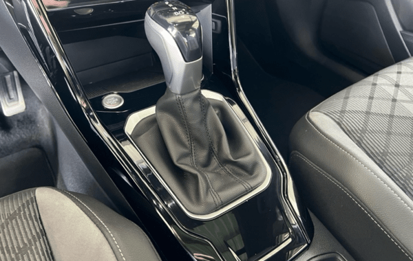 volkswagen-t-roc-1-5-tsi-evo-150ch-r-line-dsg7 - 936734713