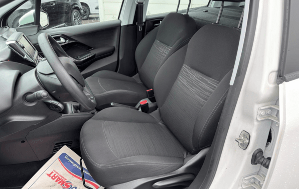 peugeot-208-affaire-1-2-puretech-82ch-s-s-premium-pack-euro6c - 937454713