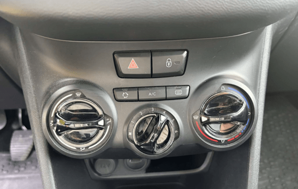 peugeot-208-affaire-1-2-82ch-s-s-premium-pack-euro6c - 937734713