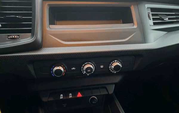 audi-a1-sportback-25-tfsi-95ch-advanced - 937854713