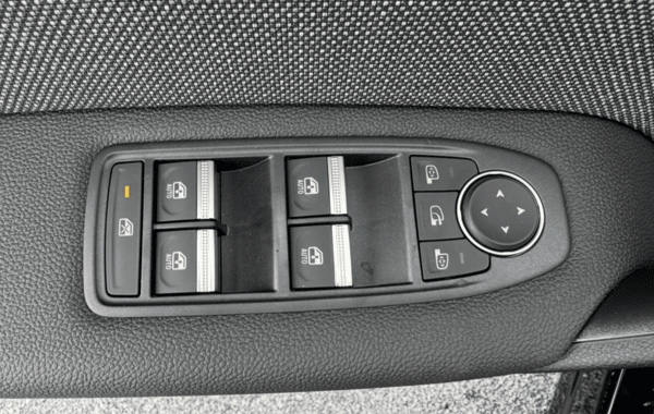 renault-captur-ii-1-8-e-tech-full-hybrid-160ch-techno-25 - 938174713
