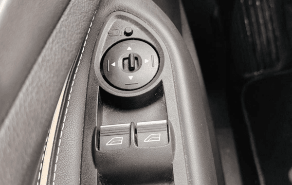 ford-kuga-1-5-flexifuel-e85-150ch-stop-start-vignale-170g-4x2-euro6-2 - 938994713