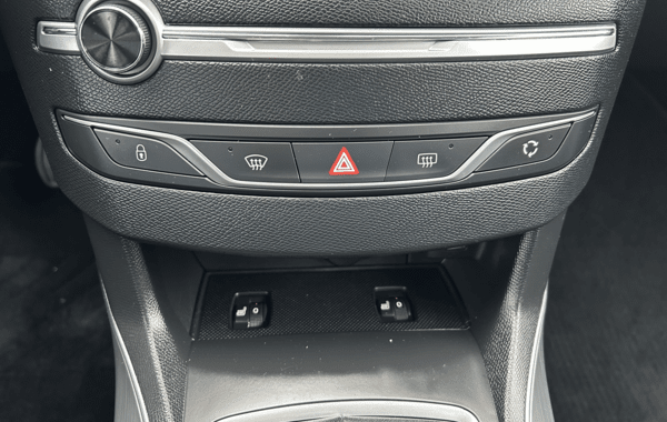 peugeot-308-1-5-bluehdi-130ch-s-s-allure-pack - 939334713