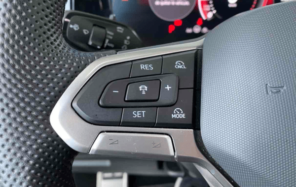 volkswagen-tiguan-2-0-tdi-150ch-r-line-dsg7 - 939594713