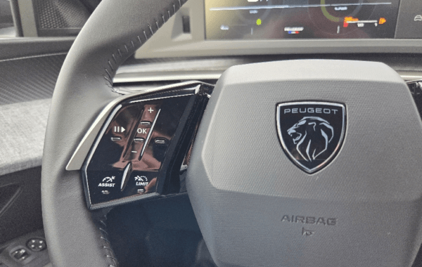 peugeot-3008-1-2-hybrid-145ch-allure-e-dcs6 - 939684713