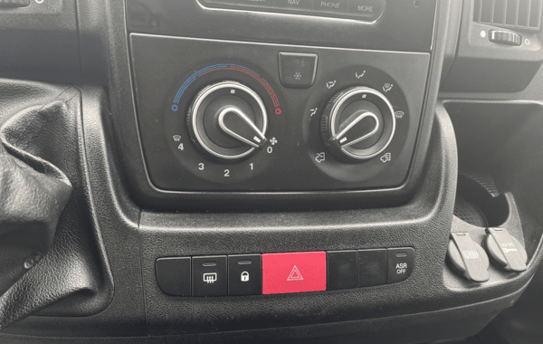 peugeot-boxer-fg-330-l1h2-2-0-bluehdi-130-s-s-premium-pack - 939984713