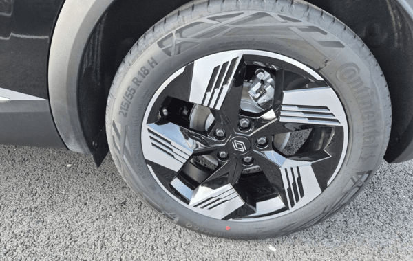 renault-symbioz-1-8-e-tech-full-hybrid-160ch-techno-26 - 940324713