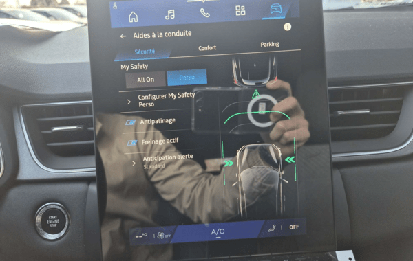 renault-symbioz-1-8-e-tech-full-hybrid-160ch-techno-26 - 940324713