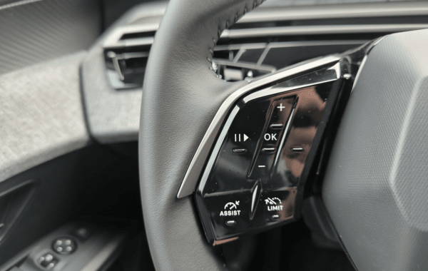 peugeot-3008-1-2-hybrid-145ch-allure-e-dcs6 - 943074713