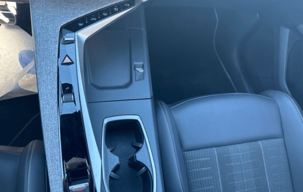 peugeot-5008-hybrid-145ch-gt-e-dcs6 - 943584713