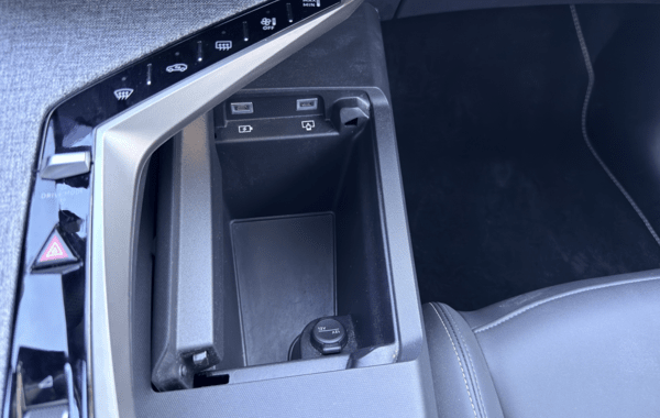 peugeot-5008-hybrid-145ch-gt-e-dcs6 - 943594713