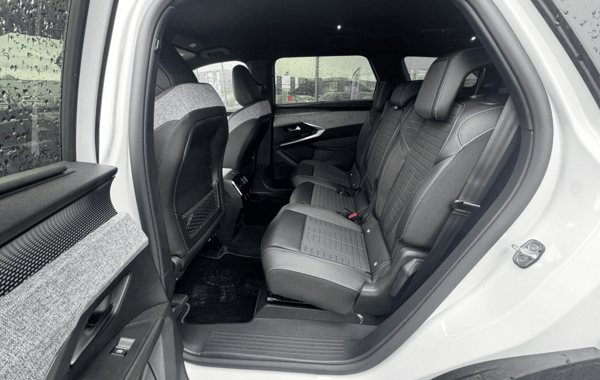 peugeot-5008-hybrid-145ch-gt-e-dcs6 - 943604713