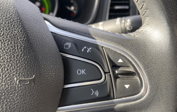 renault-megane-iv-estate-1-5-dci-110ch-energy-business-eco2-90g - 943864713