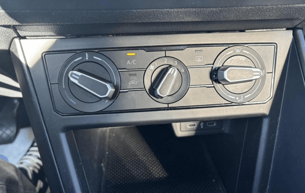 volkswagen-taigo-1-0-tsi-95ch-taigo - 944224713