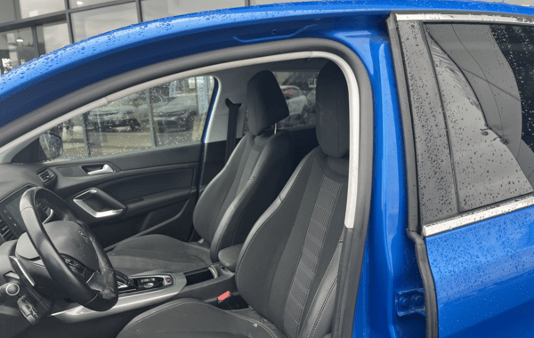 peugeot-308-1-2-puretech-130ch-s-s-allure-pack-eat8 - 944364713