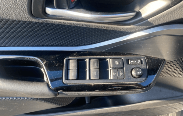 toyota-c-hr-122h-gr-sport-2wd-e-cvt-my20 - 944554713