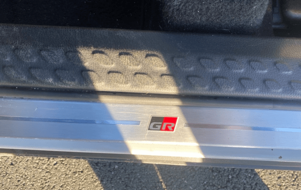 toyota-c-hr-122h-gr-sport-2wd-e-cvt-my20 - 944554713