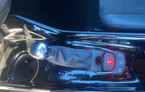 toyota-c-hr-122h-gr-sport-2wd-e-cvt-my20 - 944554713