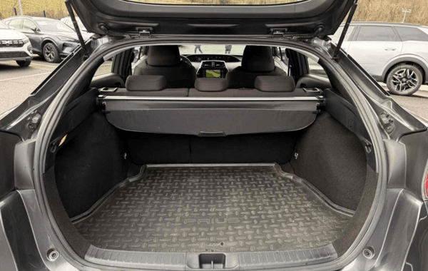 toyota-prius-122h-dynamic - 944954713