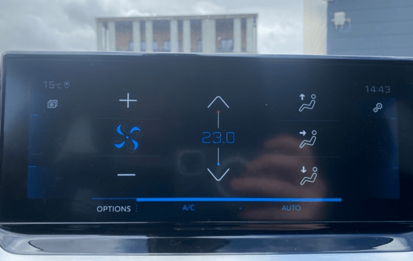 peugeot-2008-1-2-puretech-130ch-s-s-roadtrip - 945224713