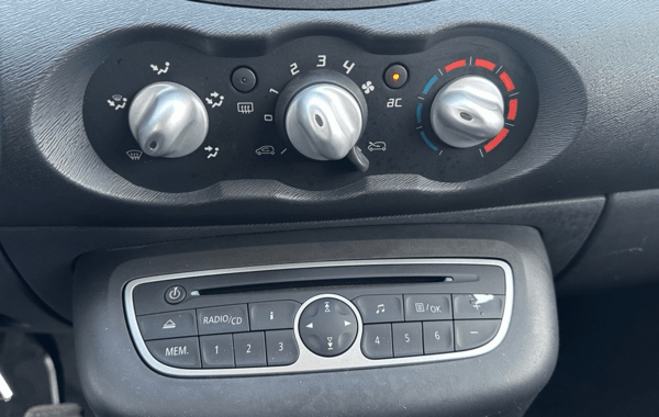 renault-twingo-ii-1-2-16v-75ch-dynamique-quickshift - 945694713