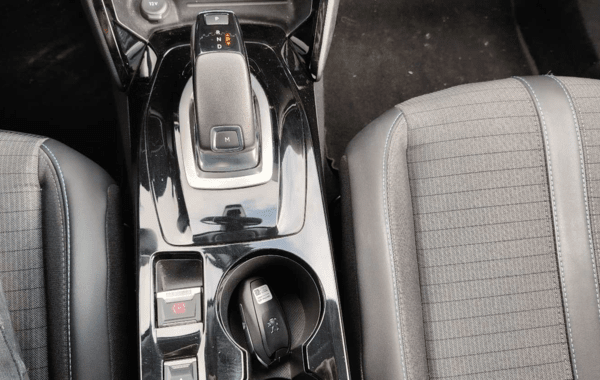 peugeot-2008-1-5-bluehdi-130ch-s-s-allure-pack-eat8-125g - 945764713