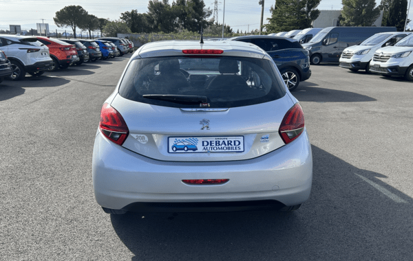 peugeot-208-1-2-puretech-68ch-like-5p - 946094713
