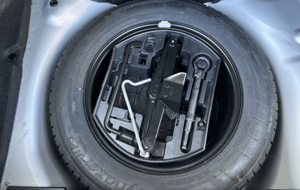 peugeot-208-1-2-puretech-68ch-like-5p - 946094713