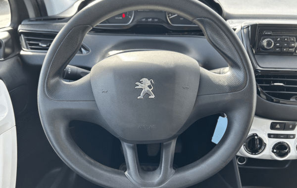 peugeot-208-1-2-puretech-68ch-like-5p - 946094713