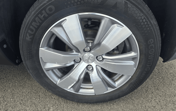 peugeot-2008-1-2-puretech-110ch-allure-s-s - 946854713